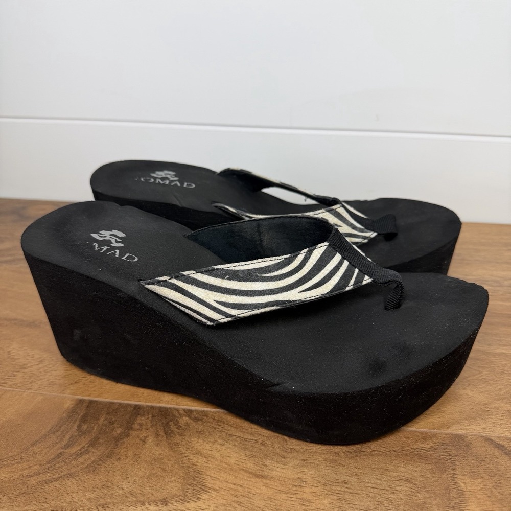 VTG Y2K Nomad Foam Platform Wedge Sandals Zebra Strap *Stain* Sz 8?